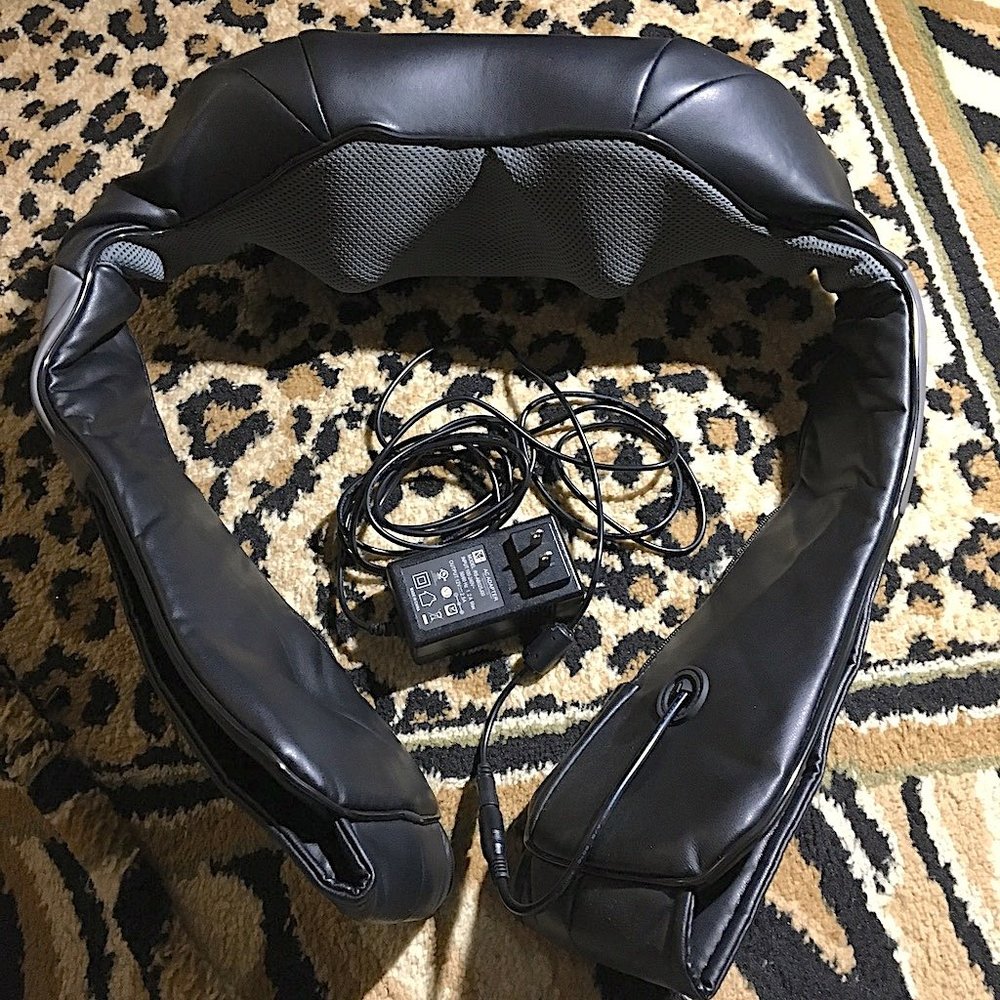 NEKTECK SHIATSU DEEP KNEADING MASSAGER WITH HEAT